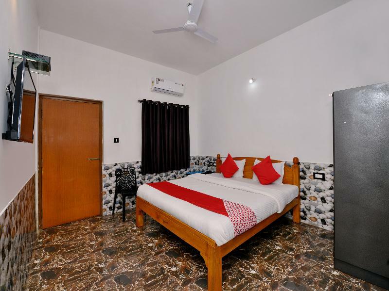 Oyo 10809 Hotel Tushar Inn Baga Extérieur photo