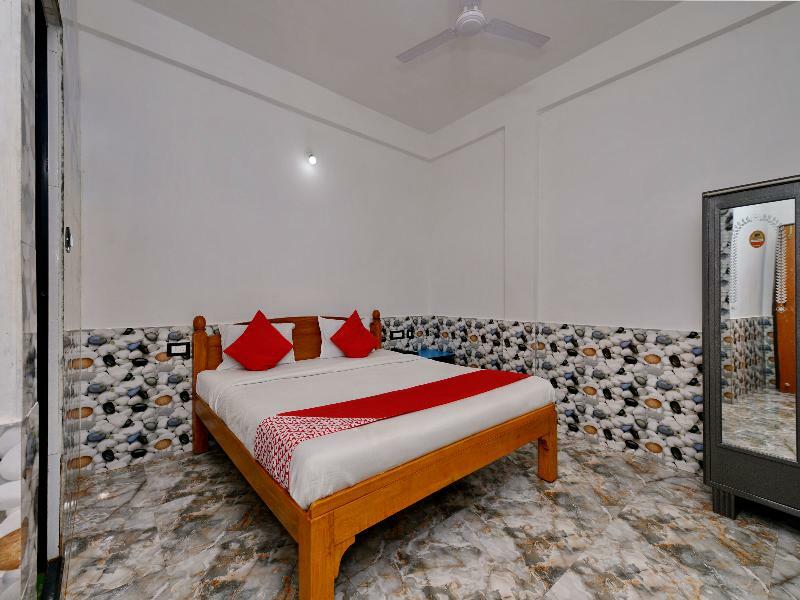 Oyo 10809 Hotel Tushar Inn Baga Extérieur photo